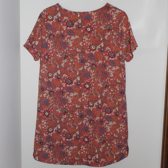 Leather Crisscross Shift Dress - Picture 4 of 6